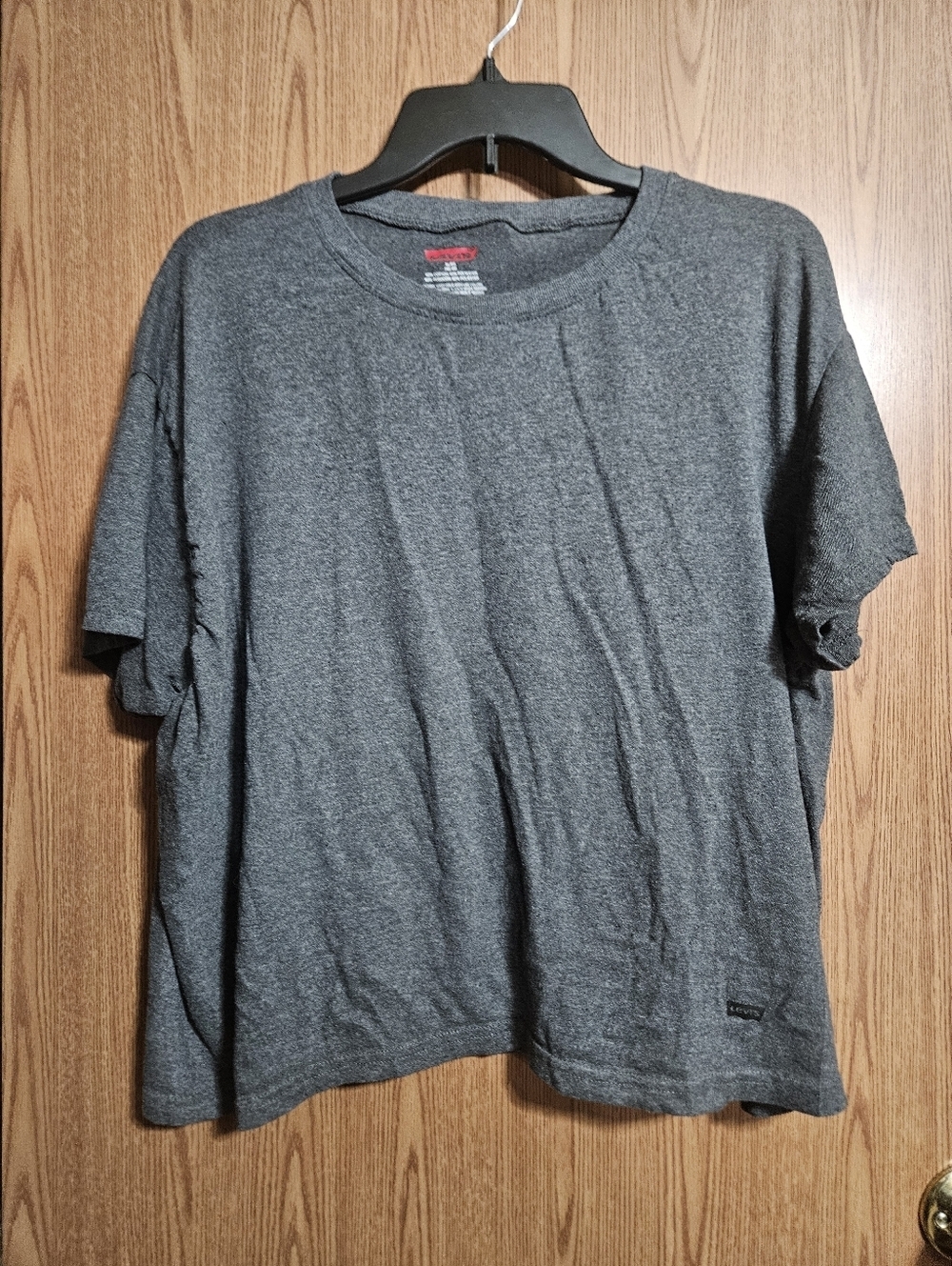 Levis Gray Short Sleeve Cropped Tee Casual Size XL!